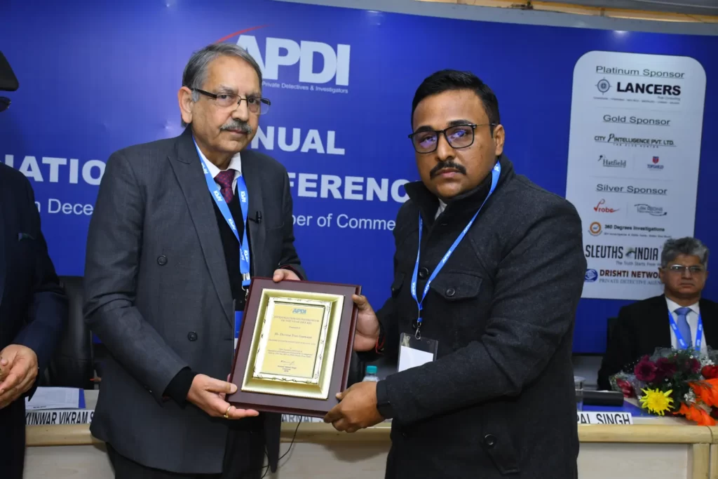 Receiving award for APDI Delhi in 2022-23